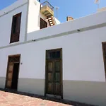 La Muralla Apartment *