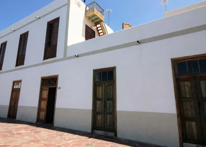 La Muralla Apartament *